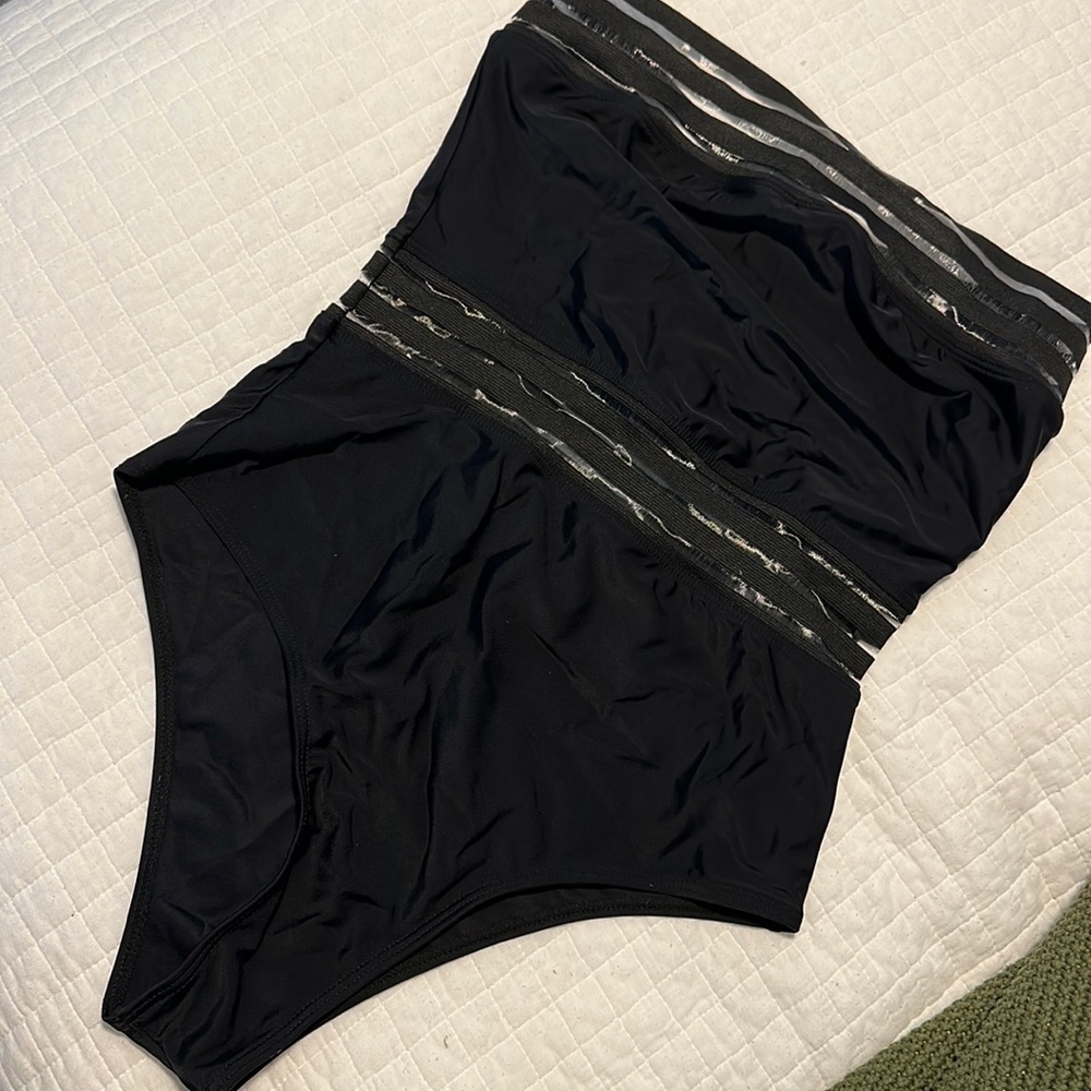 SWIMSUIT